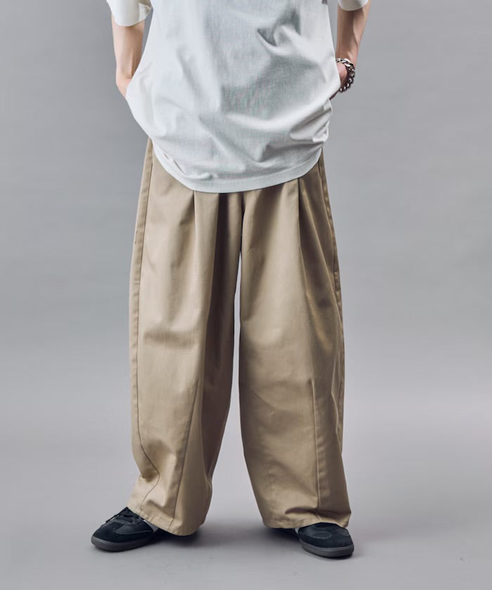 PUBLUX
Tucked twill Pants