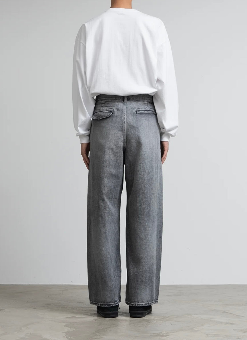 Graphpaper
Selvage Denim Two Tuck Pants -LIGHT FADE-