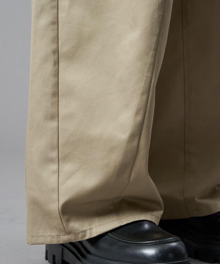 PUBLUX
Tucked twill Pants