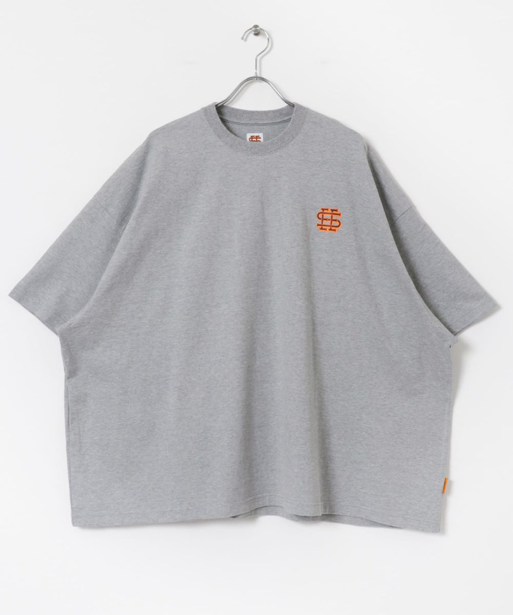 SEESEE URBS SUPER BIG FLAT TシャツA24563 24SS [CT03] Urbs / SEE SEE Super Big Flat S SS Tee – SupBean