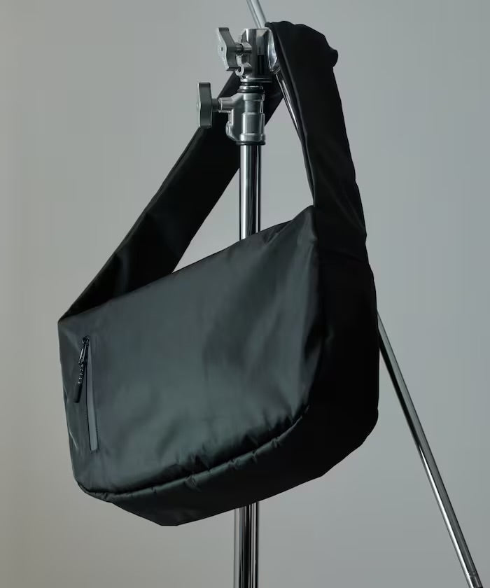 FREAK'S STORE
Wide strap Shoulder bag