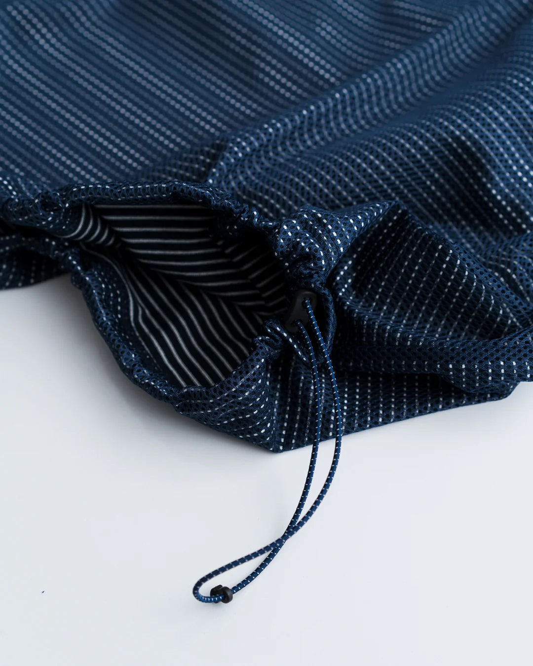 is-ness / BALLOON BORDER LAYERED MESH T-SHIRT