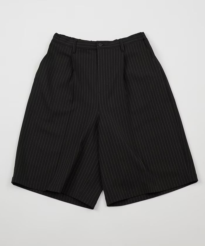 FREAK'S STORE
1 Tuck Buggy Silhouette Slacks Shorts