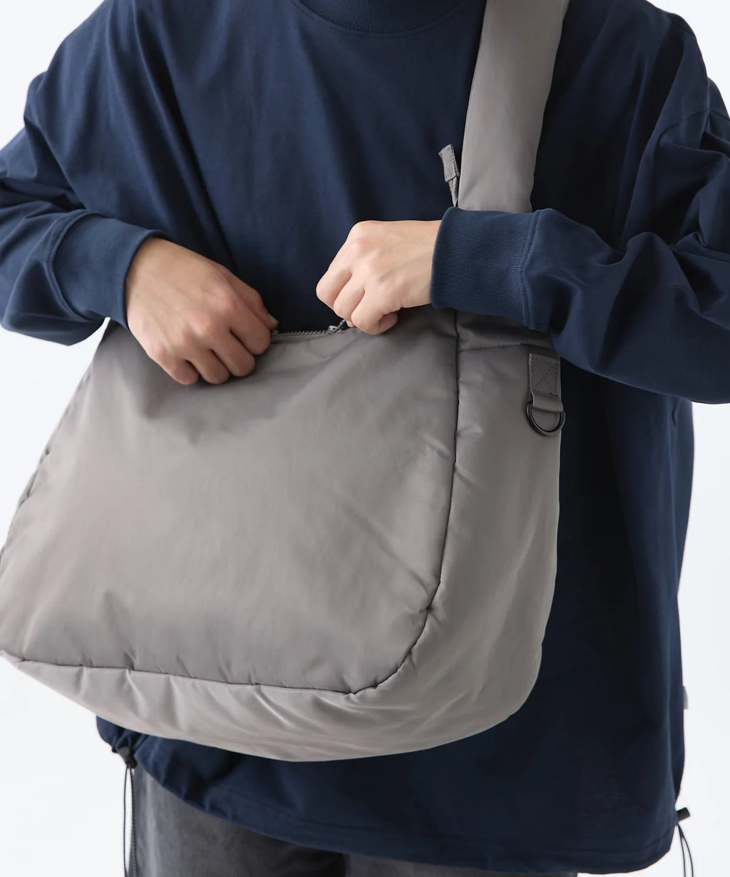 Meltum SOFT SHELL MESSENGER BAG