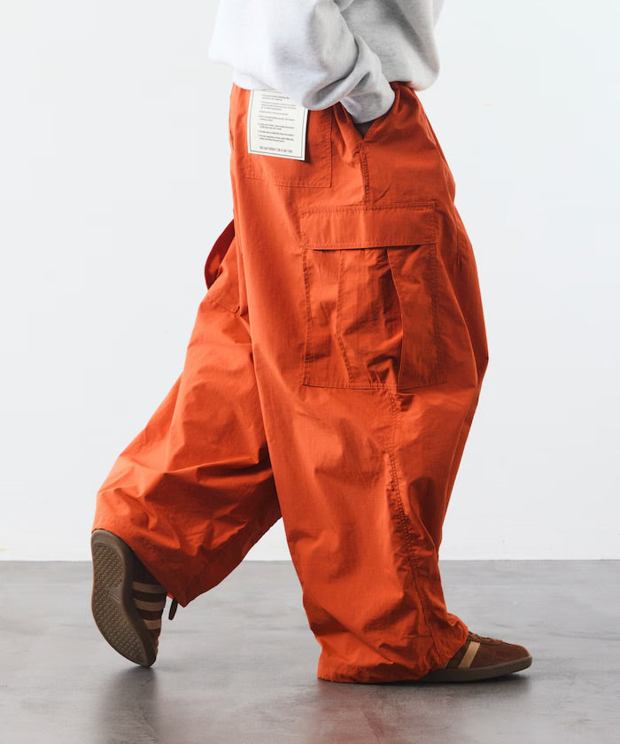 FREAK‘S STORE
Nylon Parachute 6-Pocket Pants