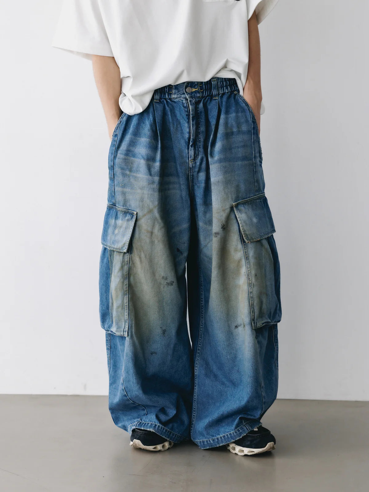 CLESSTE
VINTAGE DYED SELVEDGE DENIM CITY MEGA POCKET BALLOON CARGO PANTS