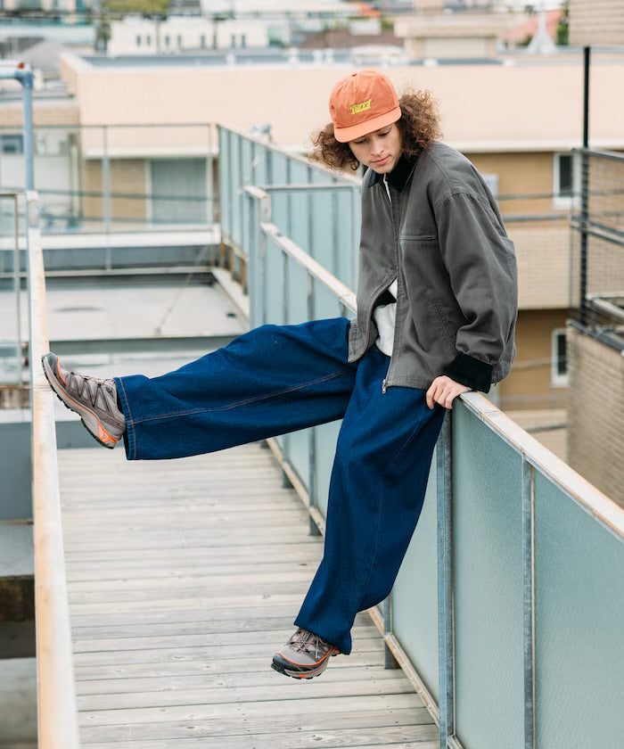 FREAK‘S STORE
Oversized Corduroy Duck Blouson (Limited products)