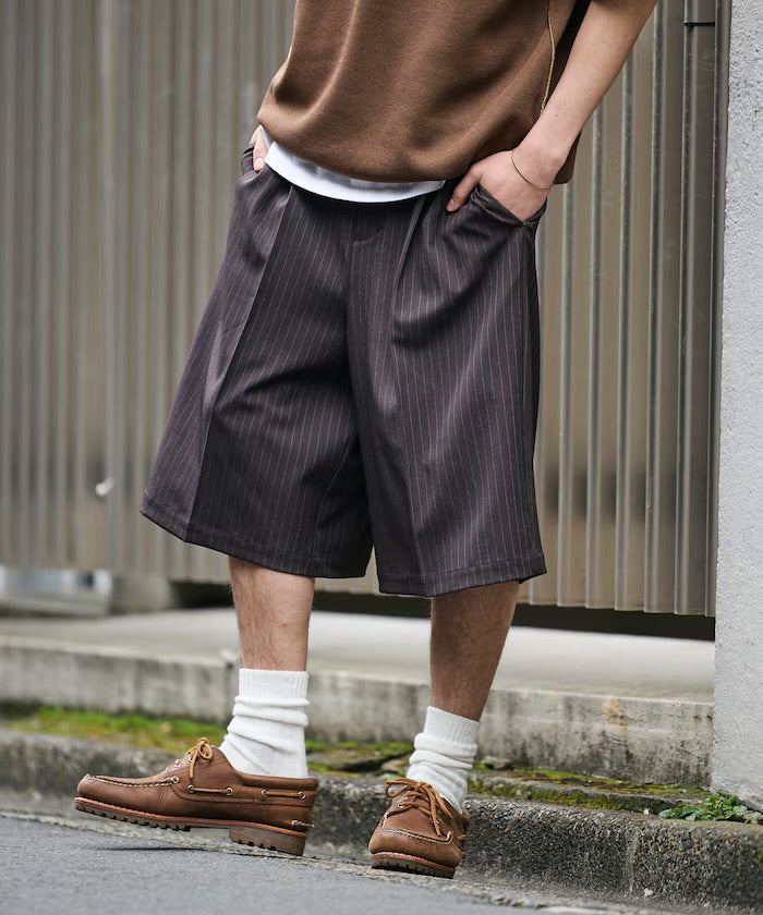 FREAK'S STORE
1 Tuck Buggy Silhouette Slacks Shorts