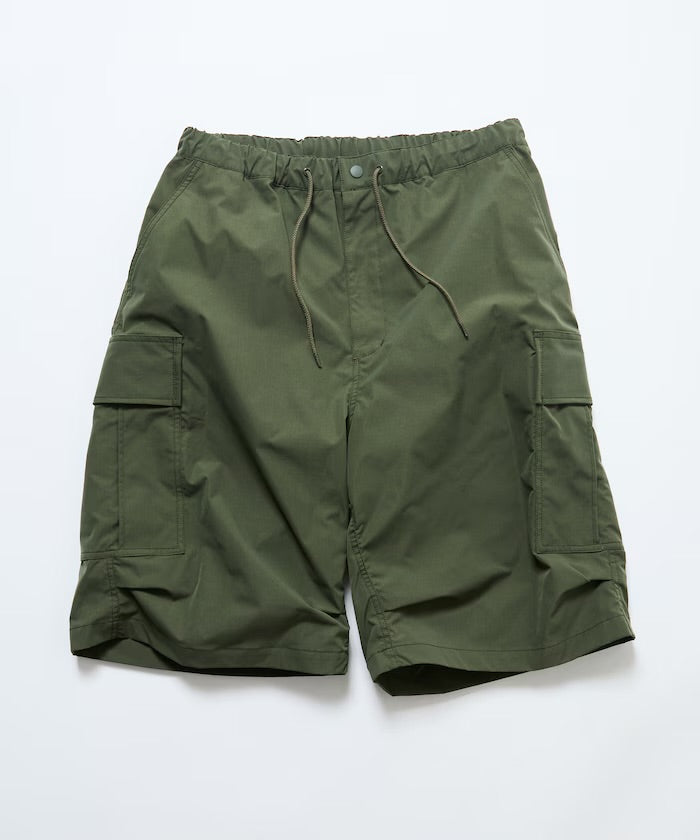 FREAK'S STORE
Quick Dry Fabric Wide-fit Poly Rip-cloth Short Cargo Pants