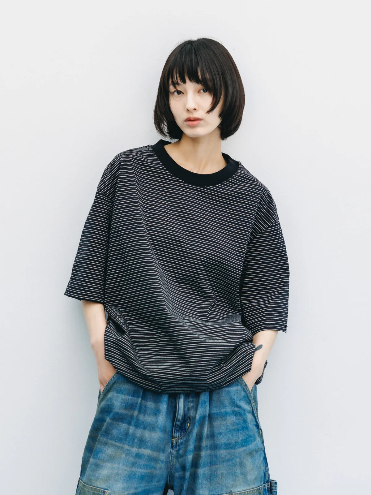 CLESSTE MICRO STRIPE S/S T-SHIRT WITH DRAWSTRINGS