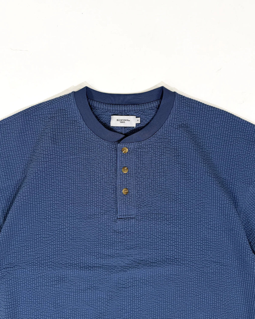 BONBON BLUETOWNTOKYO Sheer Soccer Henley Neck T