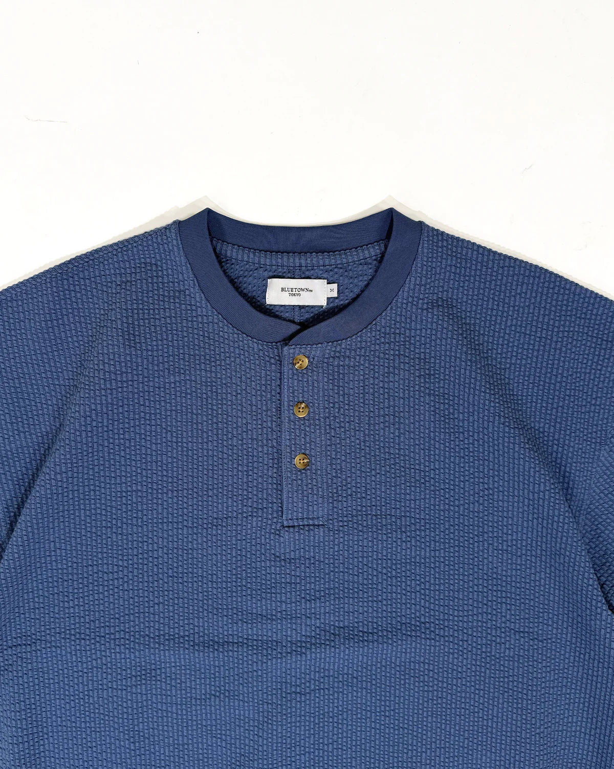 BONBON BLUETOWNTOKYO Sheer Soccer Henley Neck T