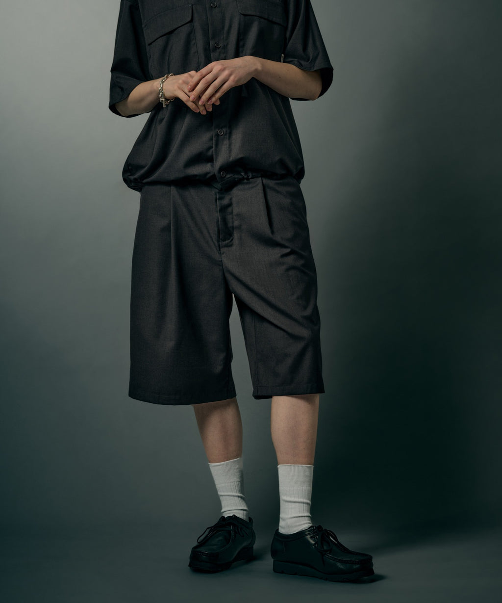 WETTEMPT
FUNCTIONAL 1 TUCK HALF SLACKS