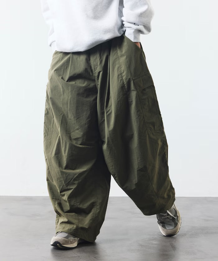 FREAK‘S STORE
Nylon Parachute 6-Pocket Pants