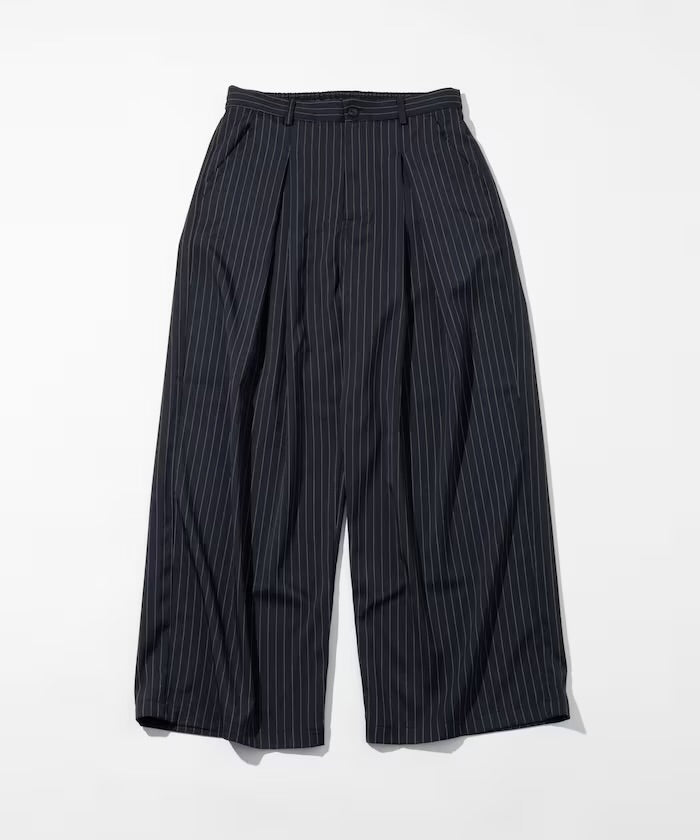PUBLUX
Tucked wide Slacks