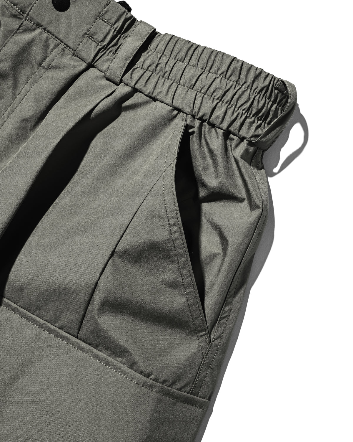 CLESSTE
+PHENIX WINDSTOPPER® BY GORE-TEX LABS CITY MEGA POCKET BALLOON CARGO HALF PANTS