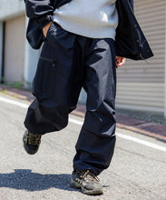 將圖片載入圖庫檢視器 預訂Plus Phenix
GORE-TEX WINDSTOPPER CARGO PANTS
