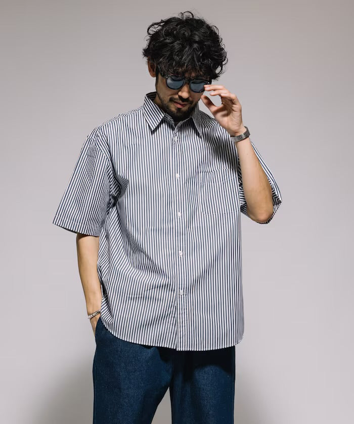 新款預訂 FREAK'S STORETypewriter Regular Collar Short Sleeve Striped Shirt