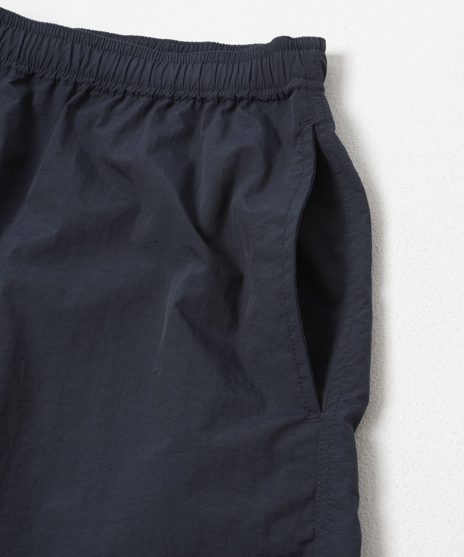 Wide Dad　GRAPHIC SHORTS WITH HATCH