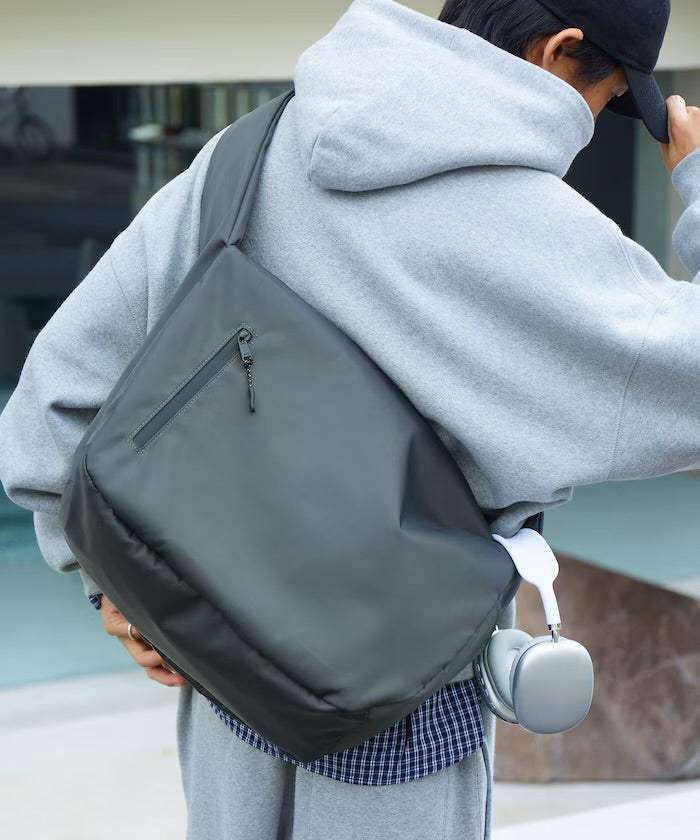 FREAK'S STORE
Wide strap Shoulder bag