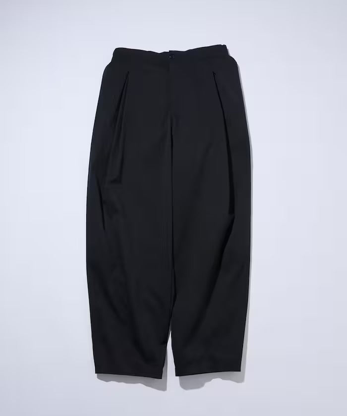 FREAK'S STORE
Easy Care Fabric Wide Silhouette Double Tuck Slacks