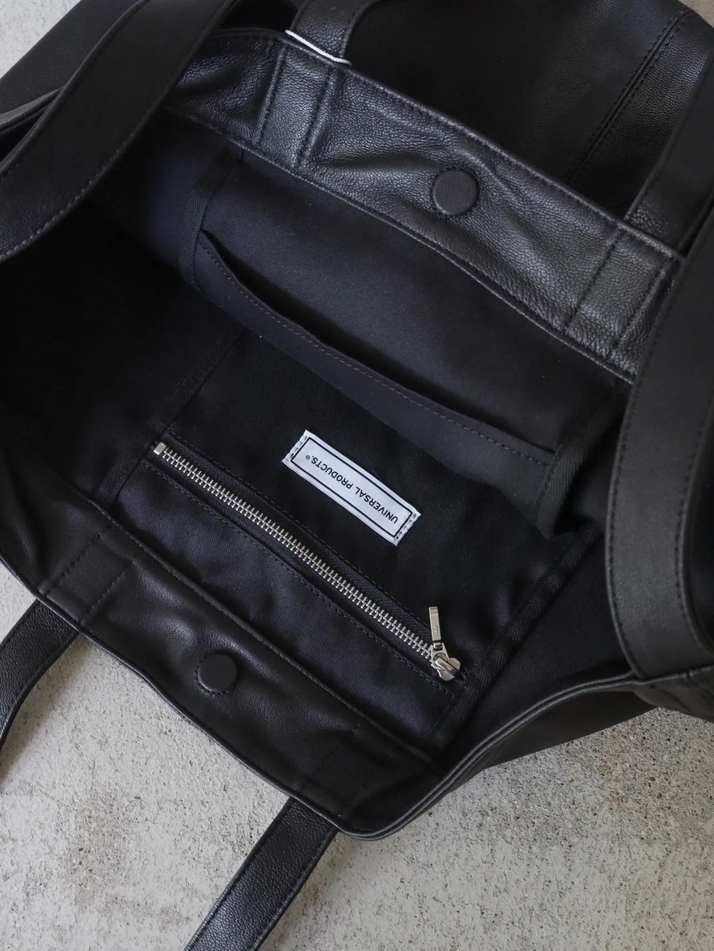 UNIVERSAL PRODUCTS. ”LEATHER TOTE BAG“