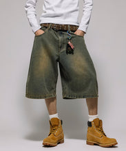 將圖片載入圖庫檢視器 FREAK&#39;S STORE
Wide silhouette vintage processed curve denim cropped Pants
