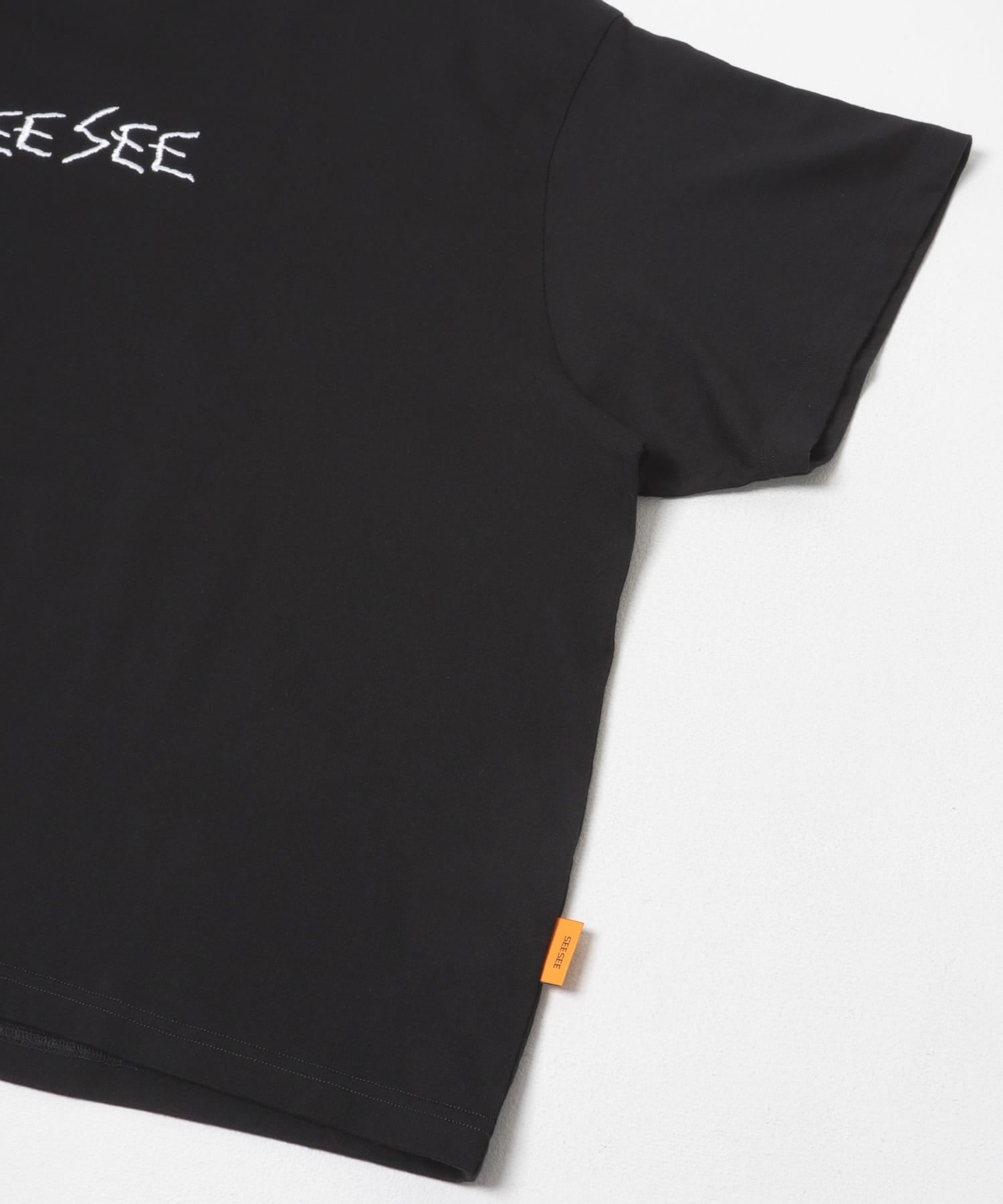 SEE SEE　SUPER BIG CALLIGRAPHY TEE