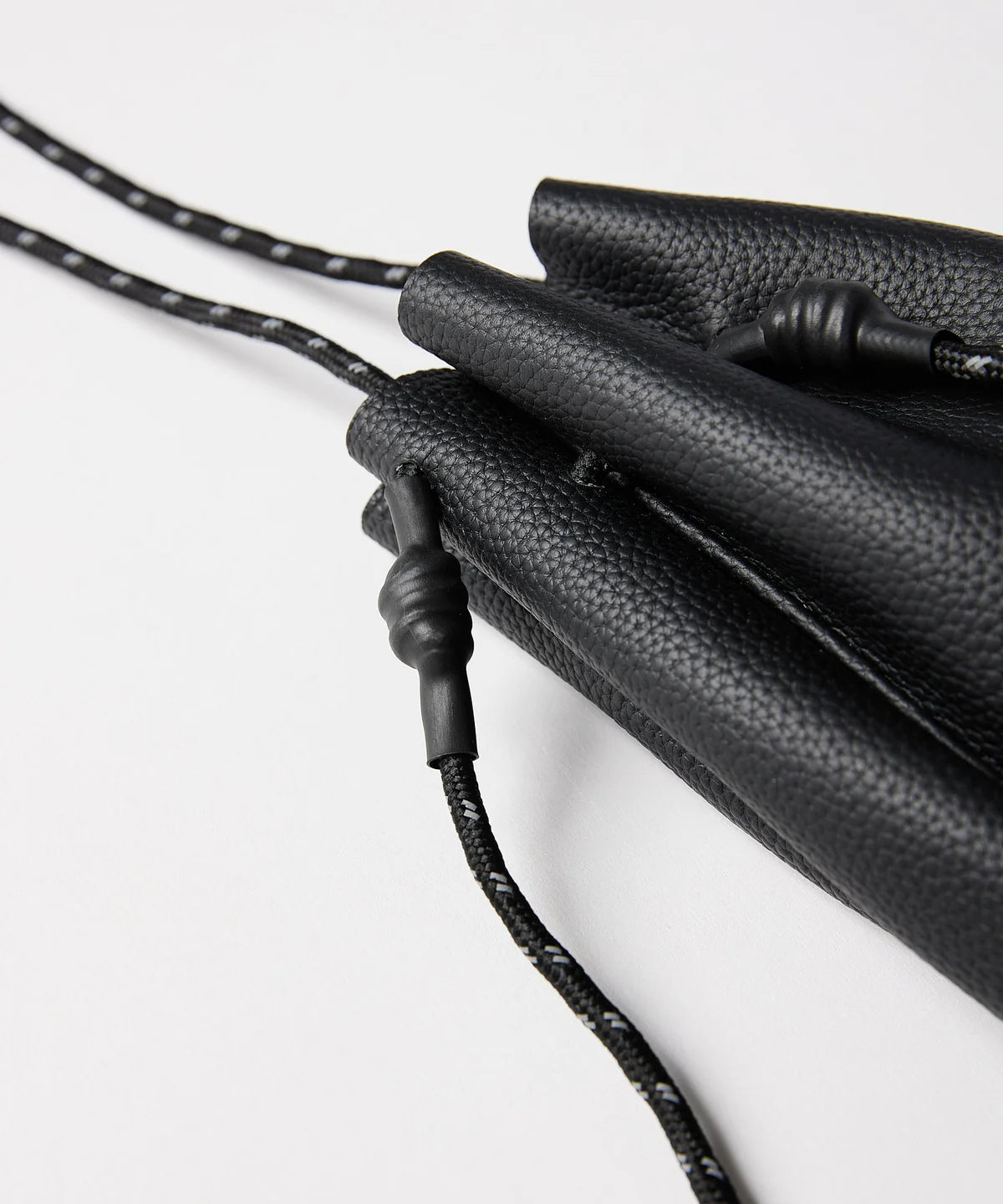 Meltum LEATHER DRAWSTRING BAG