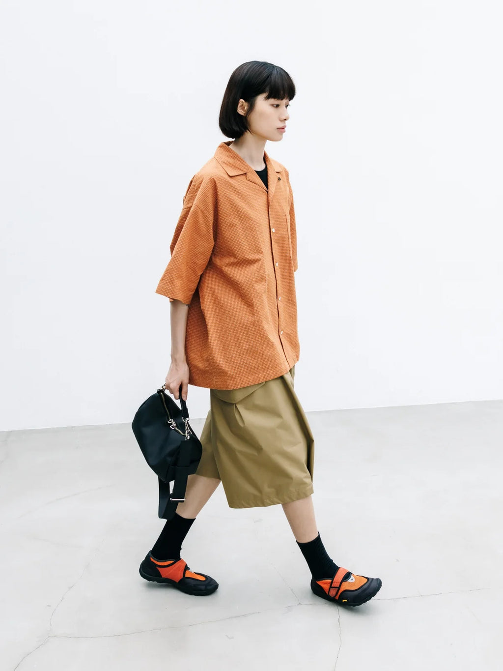CLESSTE
GRAIN LEATHER DAYOFF BAG MINI