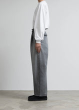 將圖片載入圖庫檢視器 Graphpaper
Selvage Denim Two Tuck Pants -LIGHT FADE-
