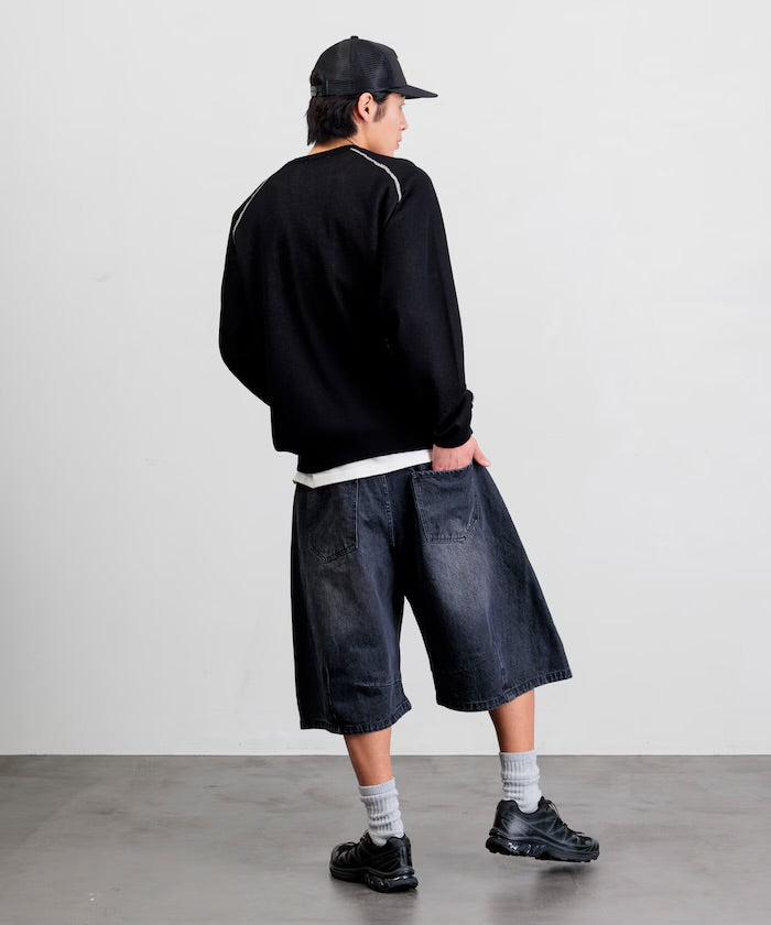 FREAK'S STORE
Wide silhouette, one-wash, curved denim cropped Pants