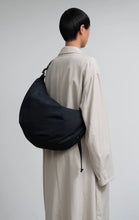 將圖片載入圖庫檢視器 預訂Graphpaper
Blankof for GP Large Crescent Bag

