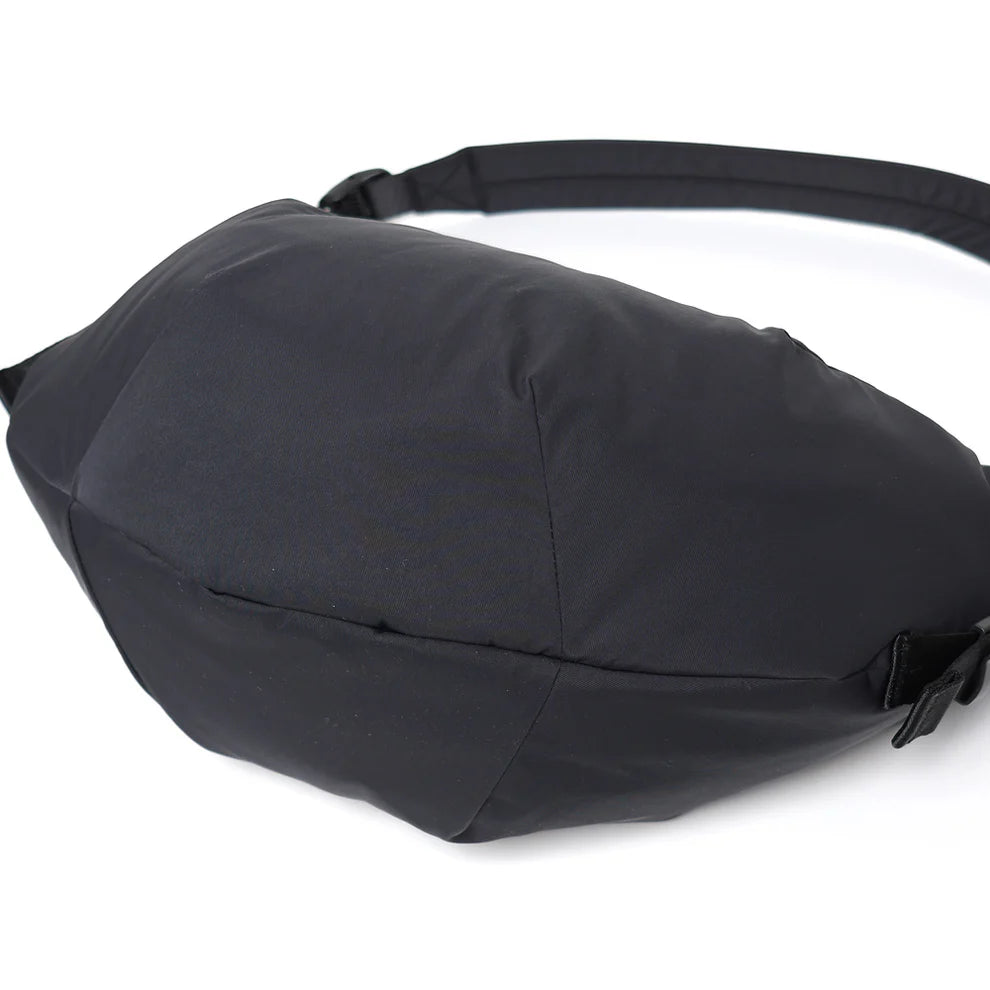 Graphpaper
Blankof for GP Small Crescent Bag