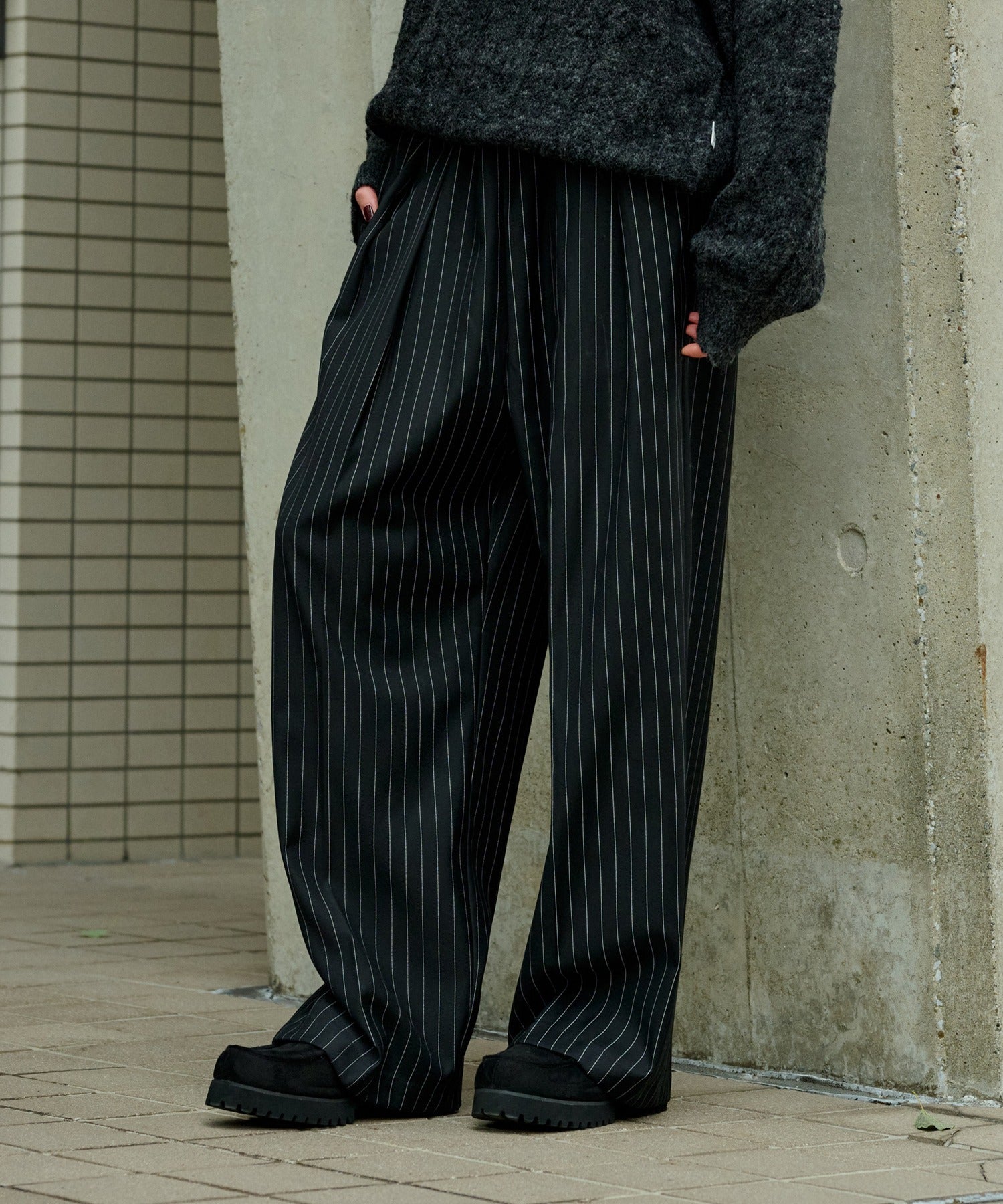 WETTEMPT
2 TUCK EASY STRIPE SLACKS