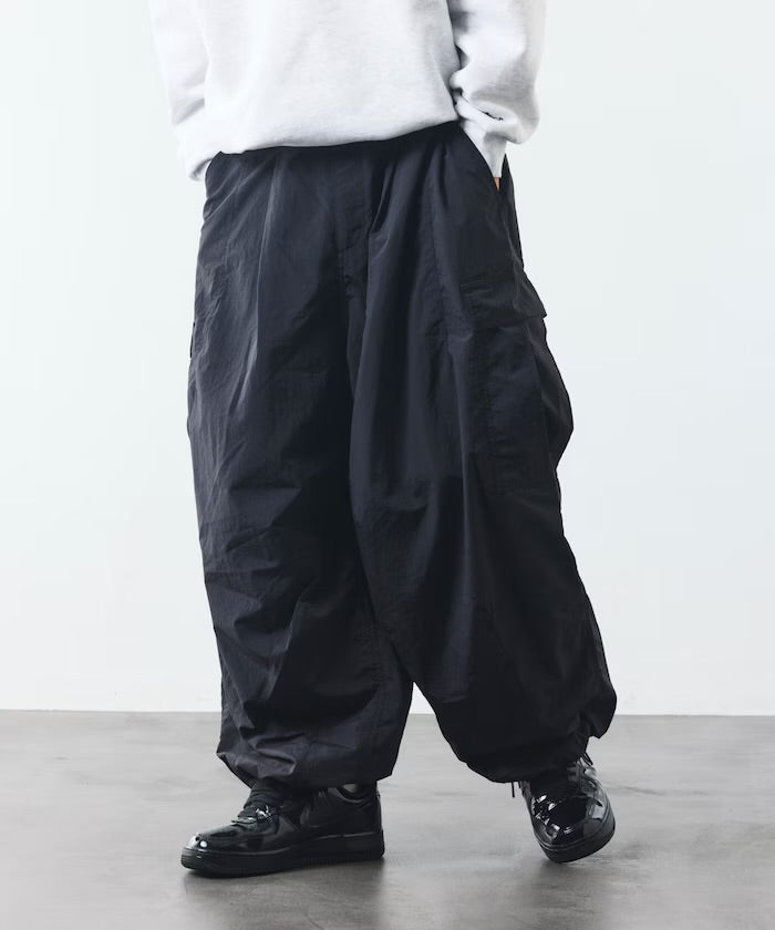 FREAK‘S STORE
Nylon Parachute 6-Pocket Pants