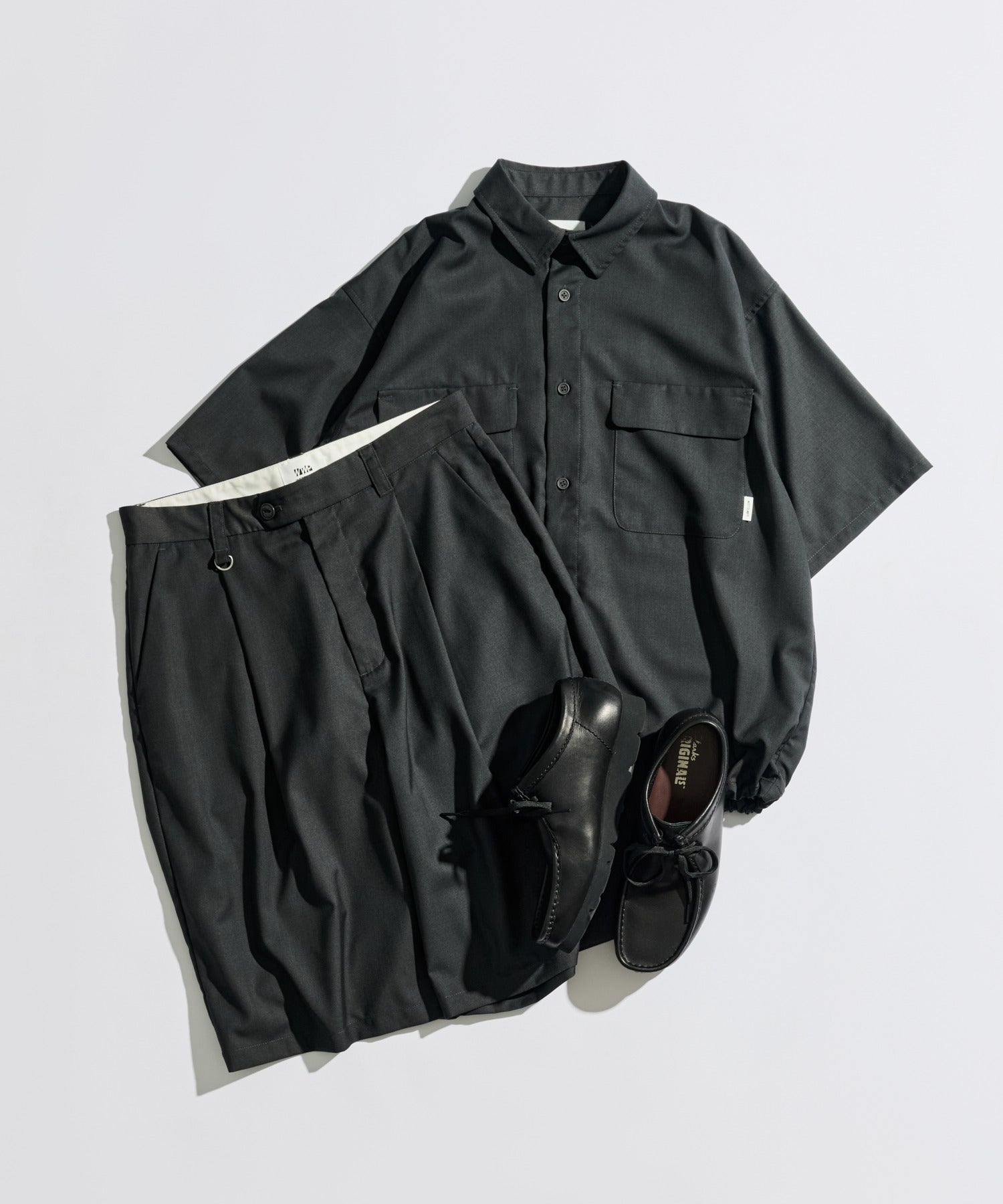 WETTEMPT
FUNCTIONAL 1 TUCK HALF SLACKS