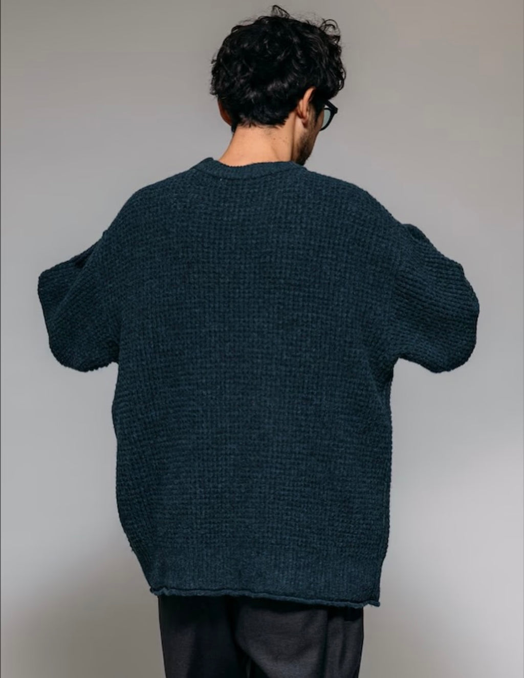 Firsthand
Big Silhouette Wool Blend Waffle Edition Crew Neck Knit