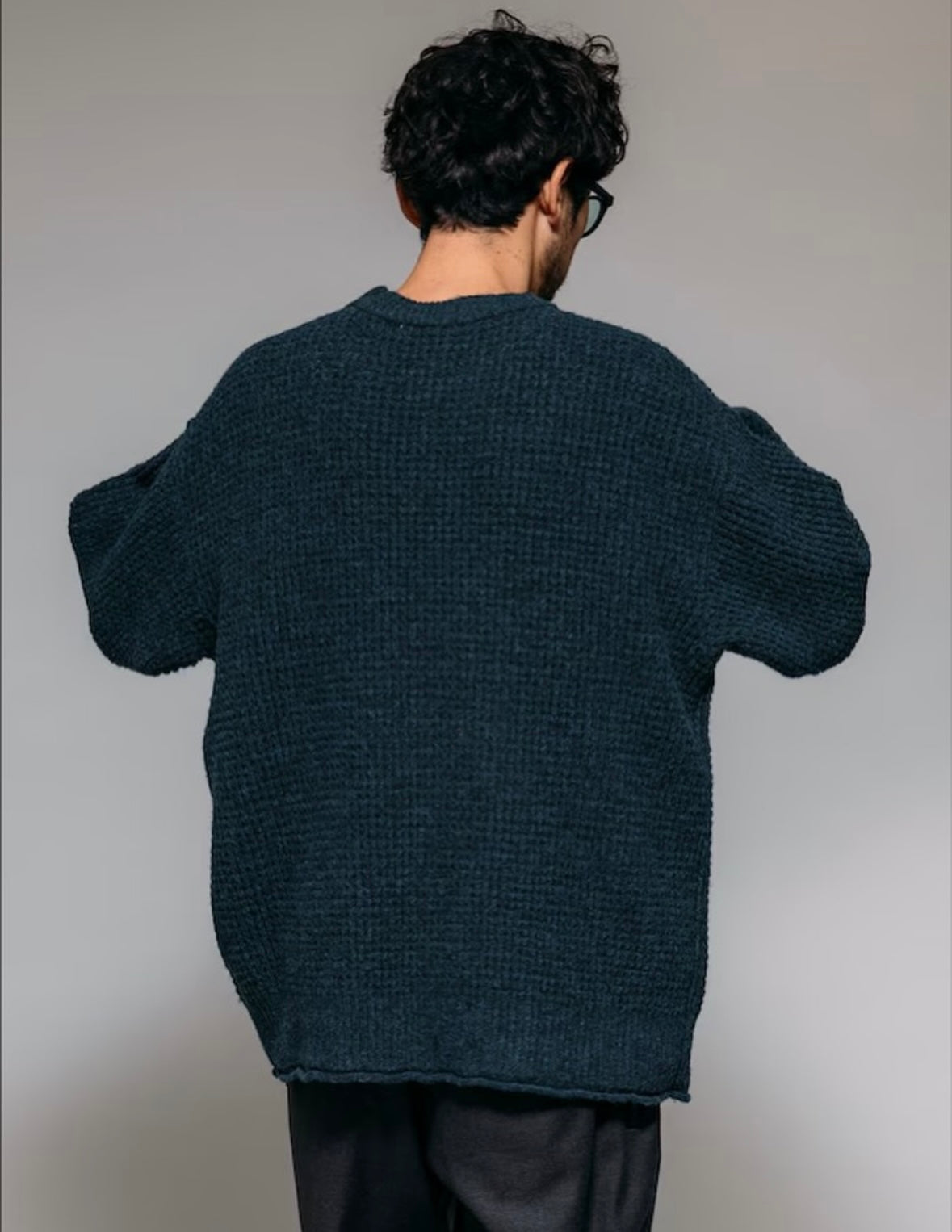 Firsthand
Big Silhouette Wool Blend Waffle Edition Crew Neck Knit