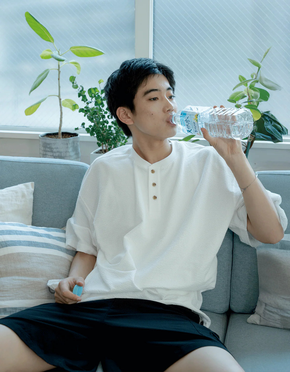 BONBON BLUETOWNTOKYO Sheer Soccer Henley Neck T