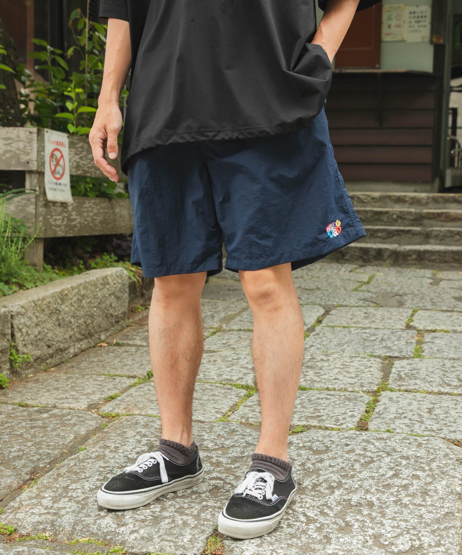 Wide Dad　GRAPHIC SHORTS WITH HATCH