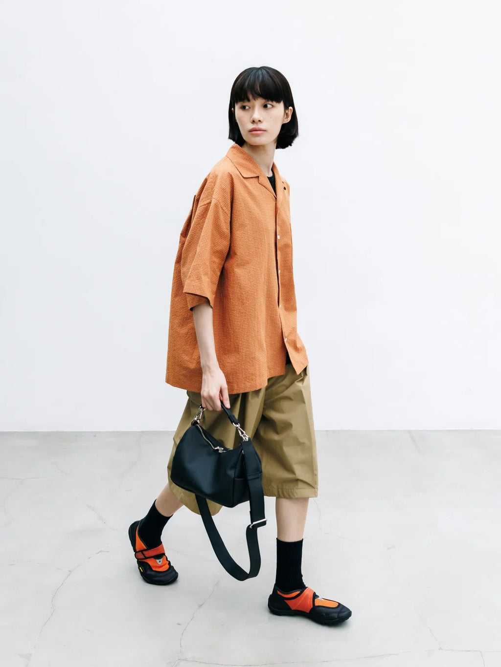 CLESSTE
GRAIN LEATHER DAYOFF BAG MINI