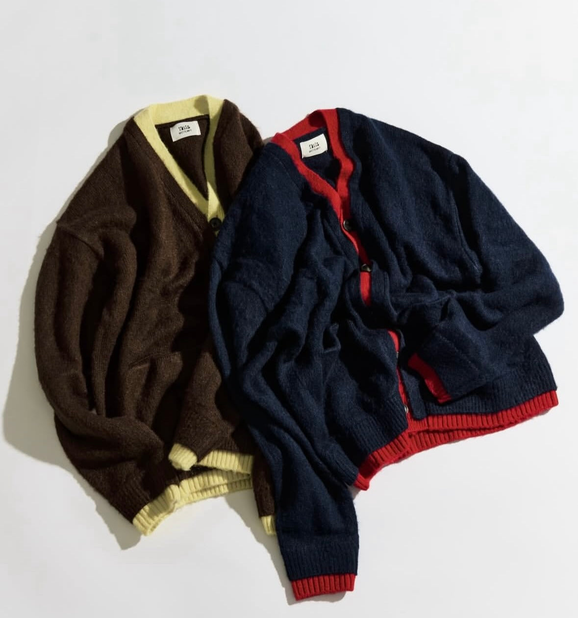 WETTEMPT 
V NECK BRUSHED LAYERED CARDIGAN/V