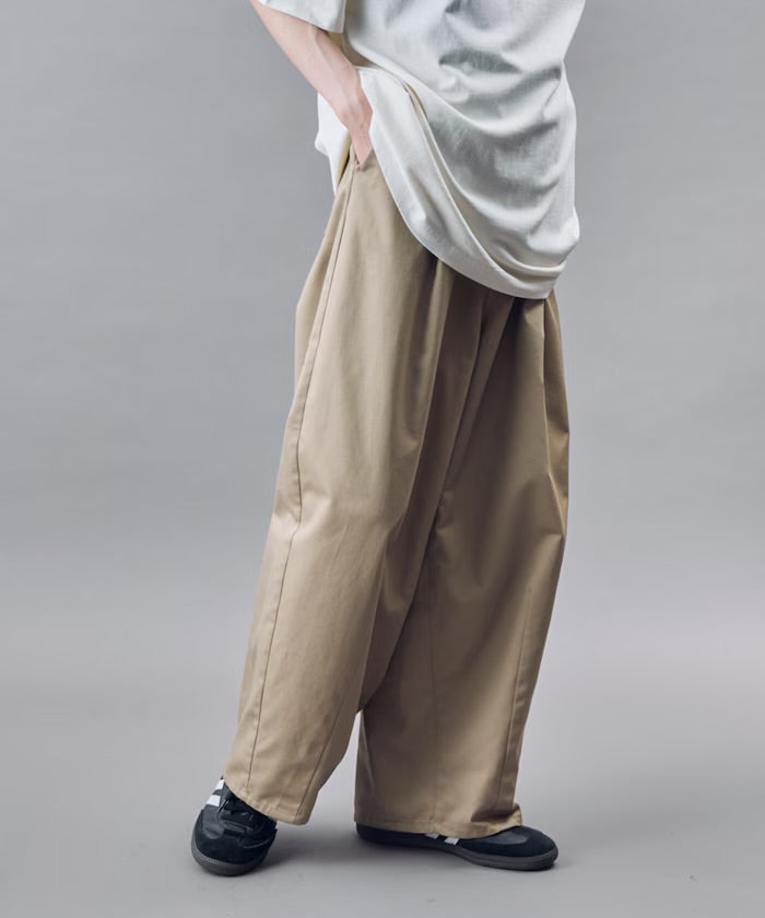 PUBLUX
Tucked twill Pants