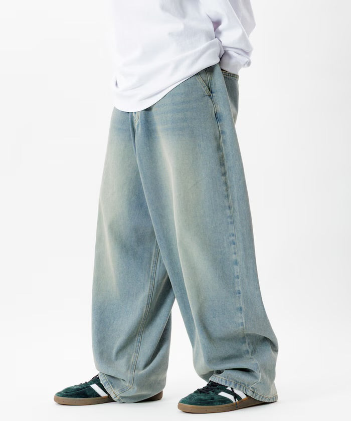 新款預訂 FREAK'S STOREWide silhouette barrel leg denim pants