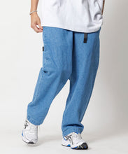 將圖片載入圖庫檢視器 預訂 FREAK&#39;S STORE
Weaving Belt Denim pants
