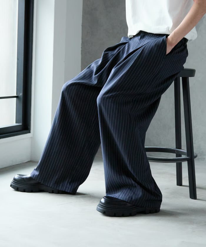 PUBLUX
Tucked wide Slacks
