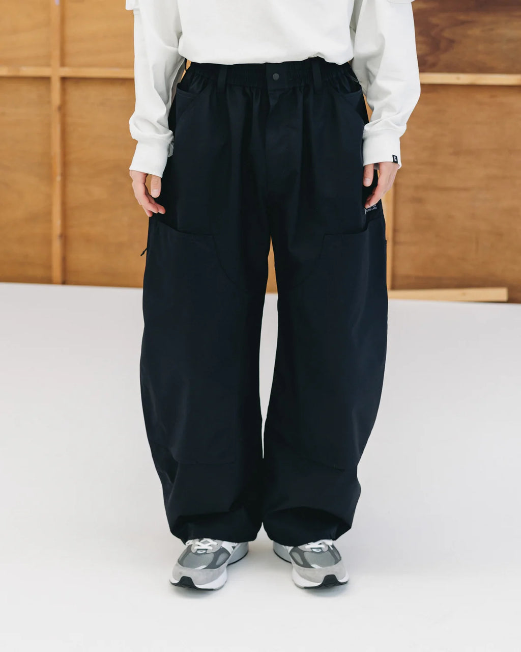 CLESSTE
+PHENIX WINDSTOPPER® BY GORE-TEX LABS DOUBLE KNEE CURVED WORKER PANTS
