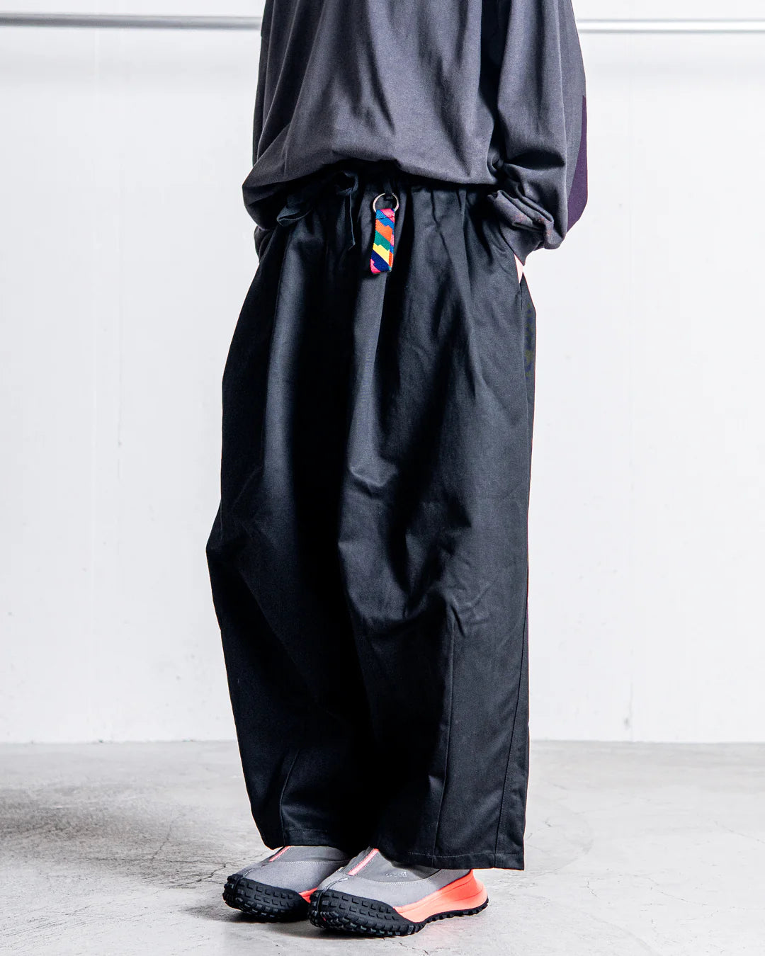 新款預訂 IS-NESSBALLOON EZ PANTS