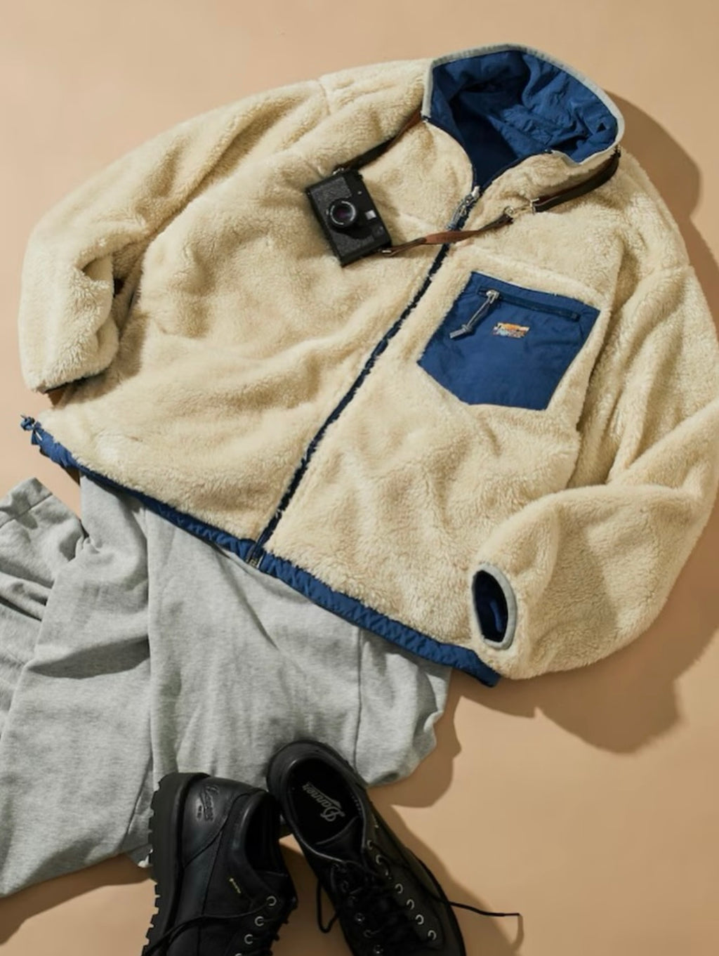 FREAK'S STORE
Relaxed fit reversible nylon fleece Jacket with a single logo